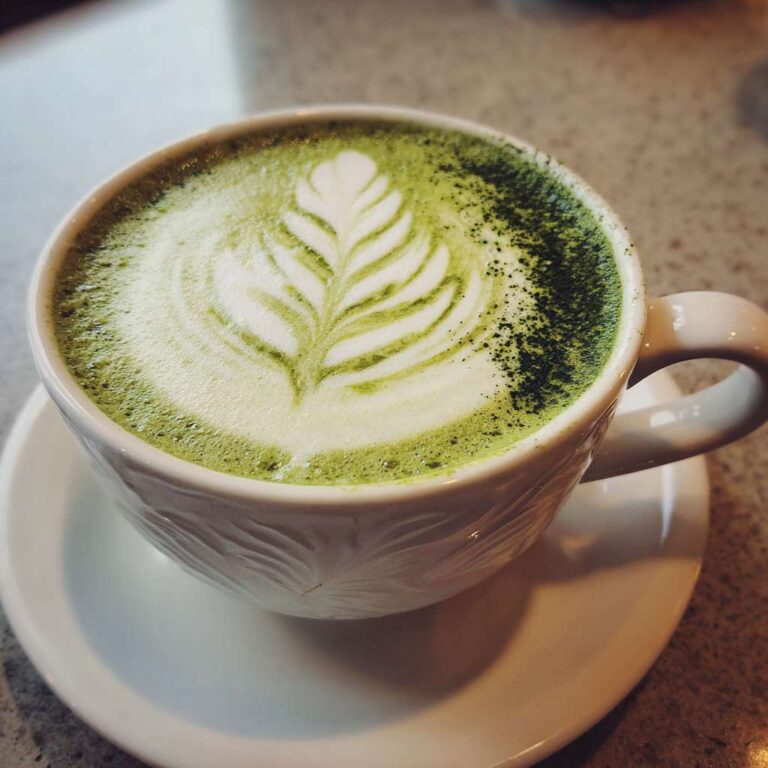 Healthy and Flavorful Matcha Latte Recipe
