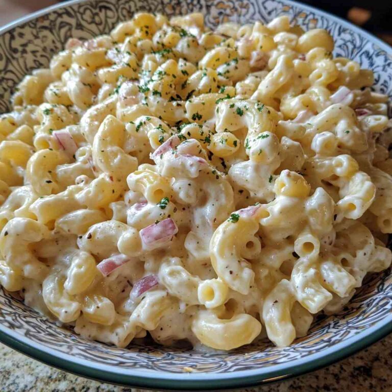 The Best Creamy Macaroni Salad Recipe