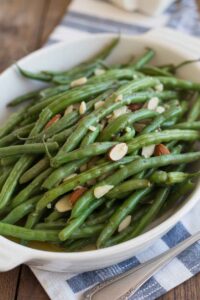 🍃 Quick & Flavorful Green Beans Recipe for Thanksgiving