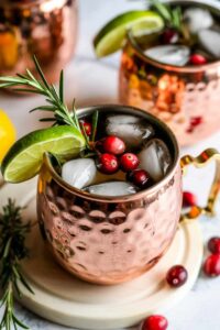 The Perfect, Crowd-Pleasing Thanksgiving Moscow Mule Recipe